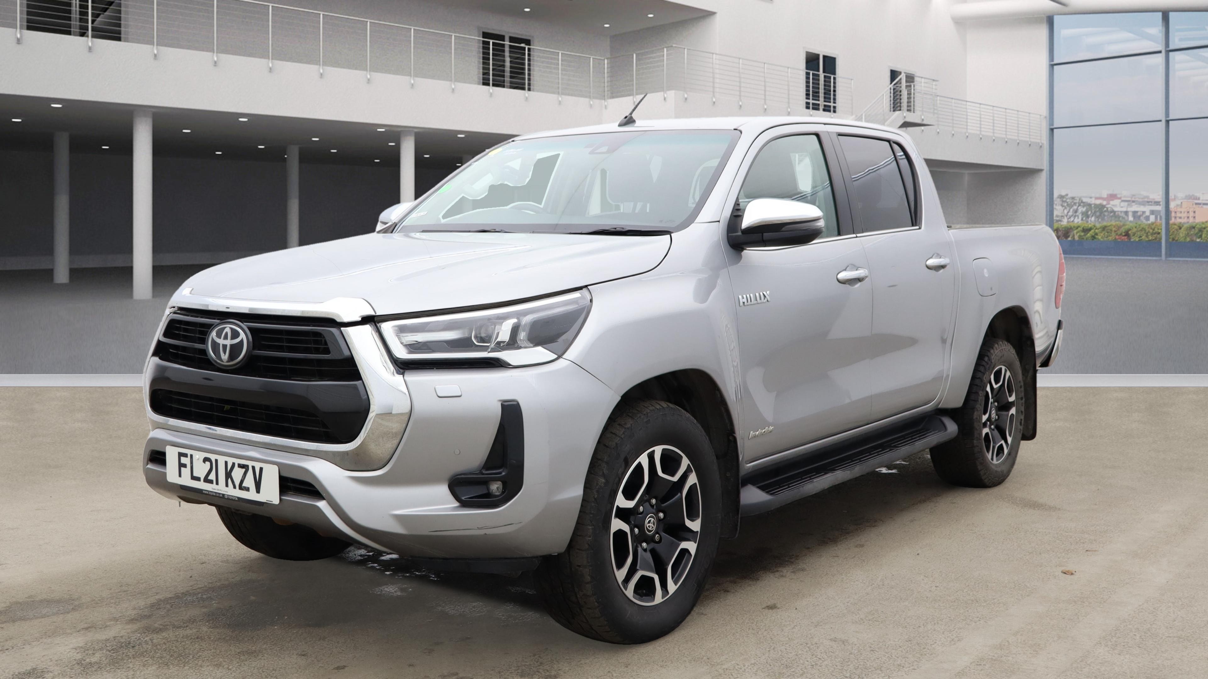 TOYOTA Hilux